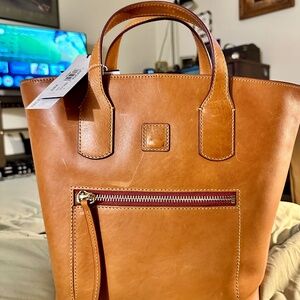 Dooney&Bourke Darla Shopper